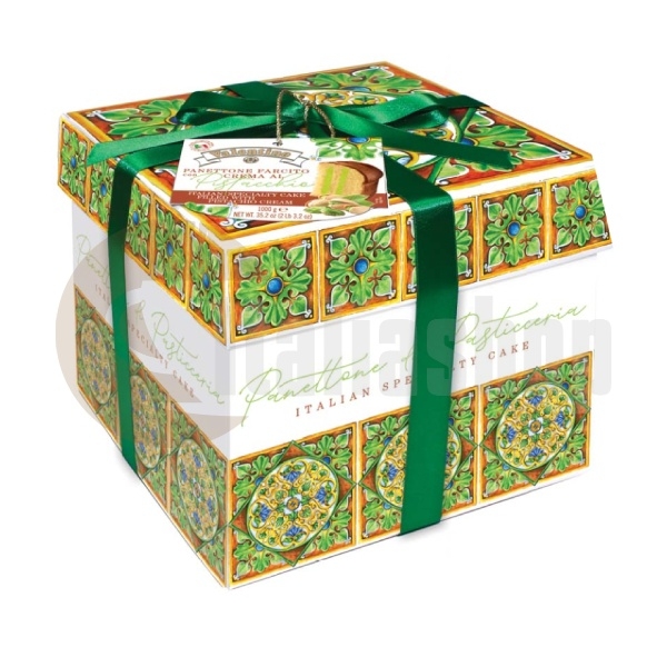 Panettone Stuffed With Pistachio Cream